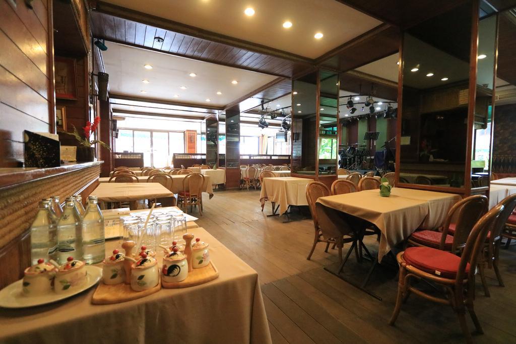 彩虹小木屋酒店 湄宏颂 外观 照片