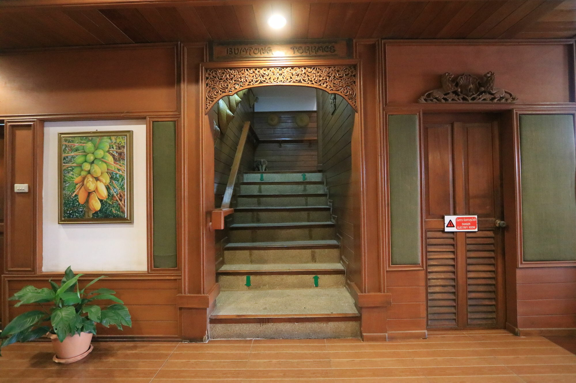 彩虹小木屋酒店 湄宏颂 外观 照片